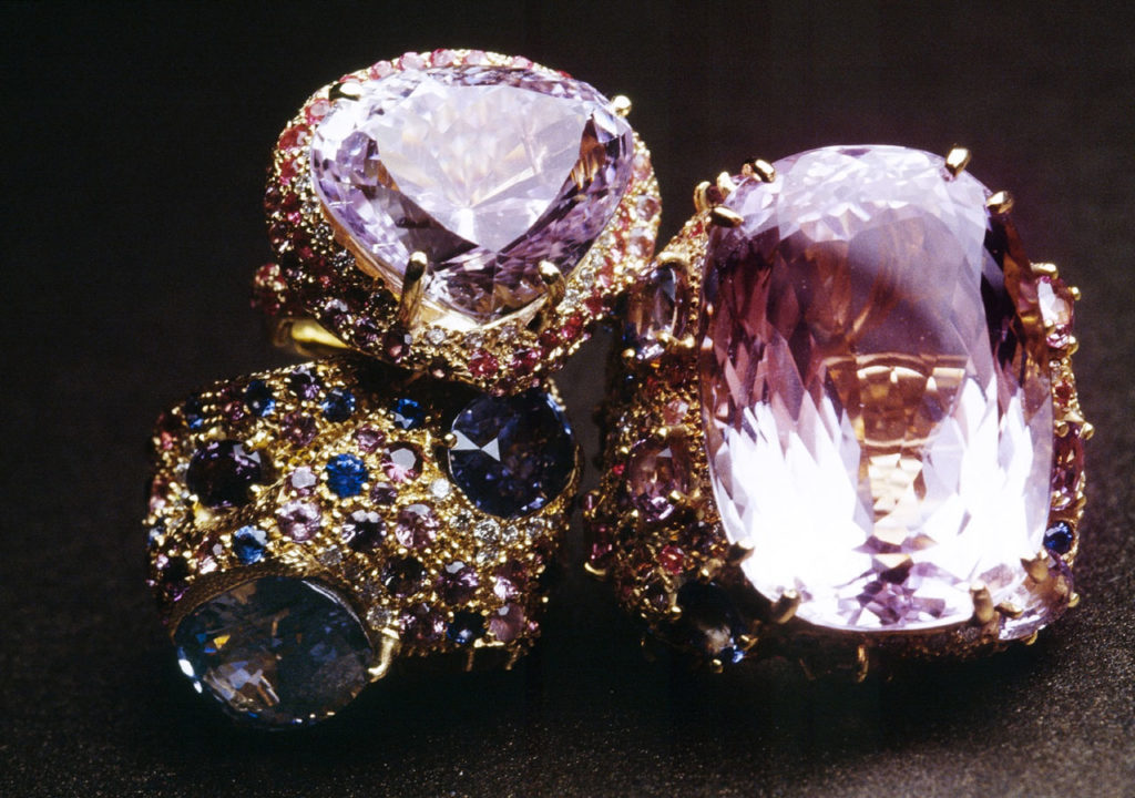 Alta gioielleria Made in Italy - anelli - oro giallo - diamanti - pietre preziose