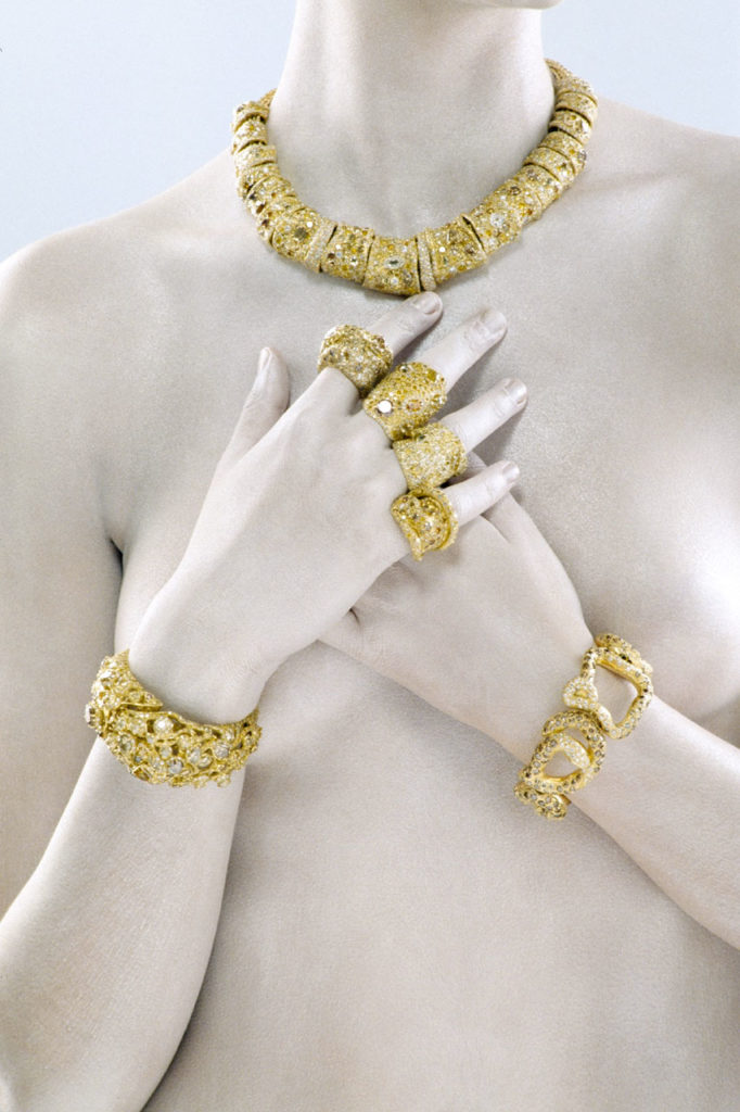 Alta gioielleria italiana - collana - bracciale - anelli - oro giallo - diamanti