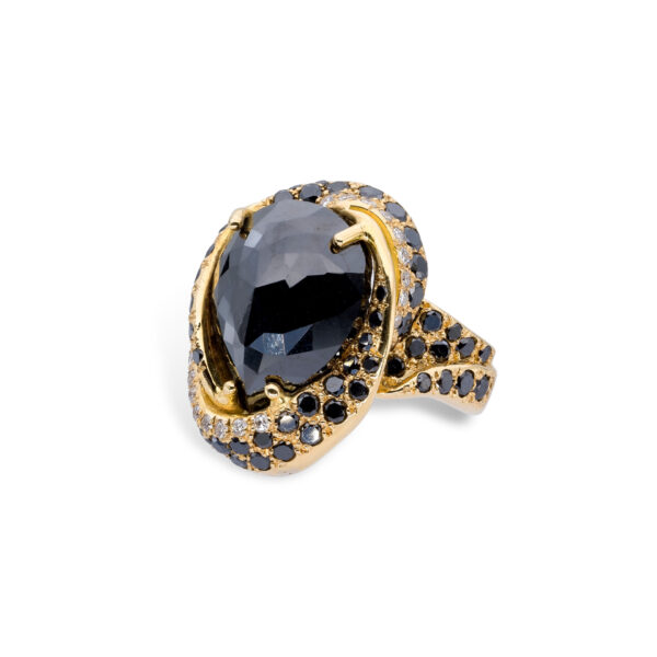 d'Avossa Ring in 18kt yellow gold with Central Pear Shape Black Diamond