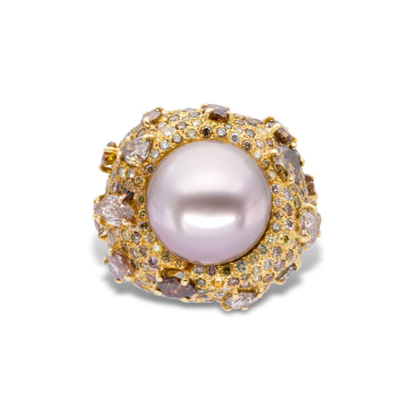 d'Avossa Ring, in 18kt yellow gold, with Thaiti Pearl and Fancy Diamonds