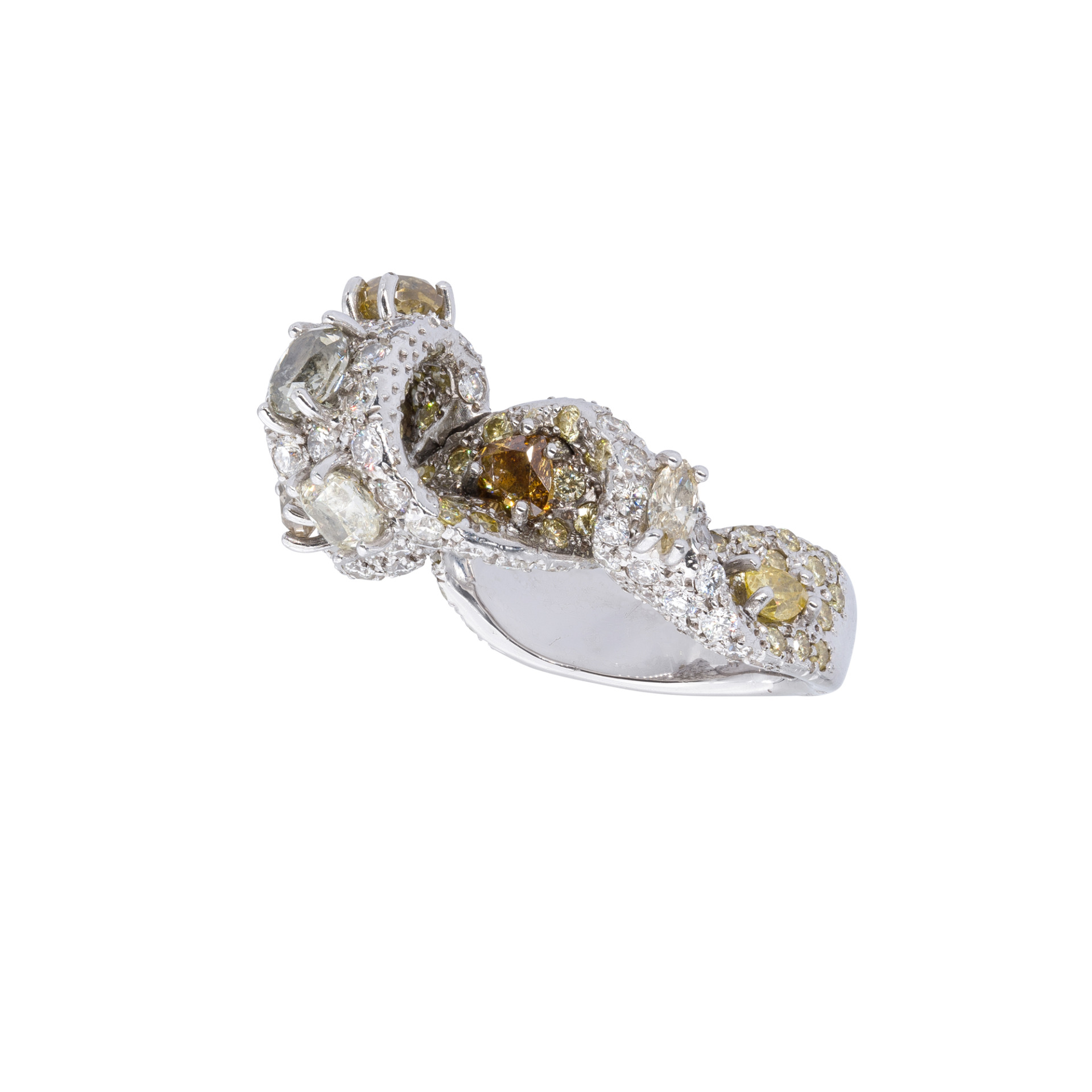 d'Avossa Ring with White and Fancy Natural Diamonds (6)