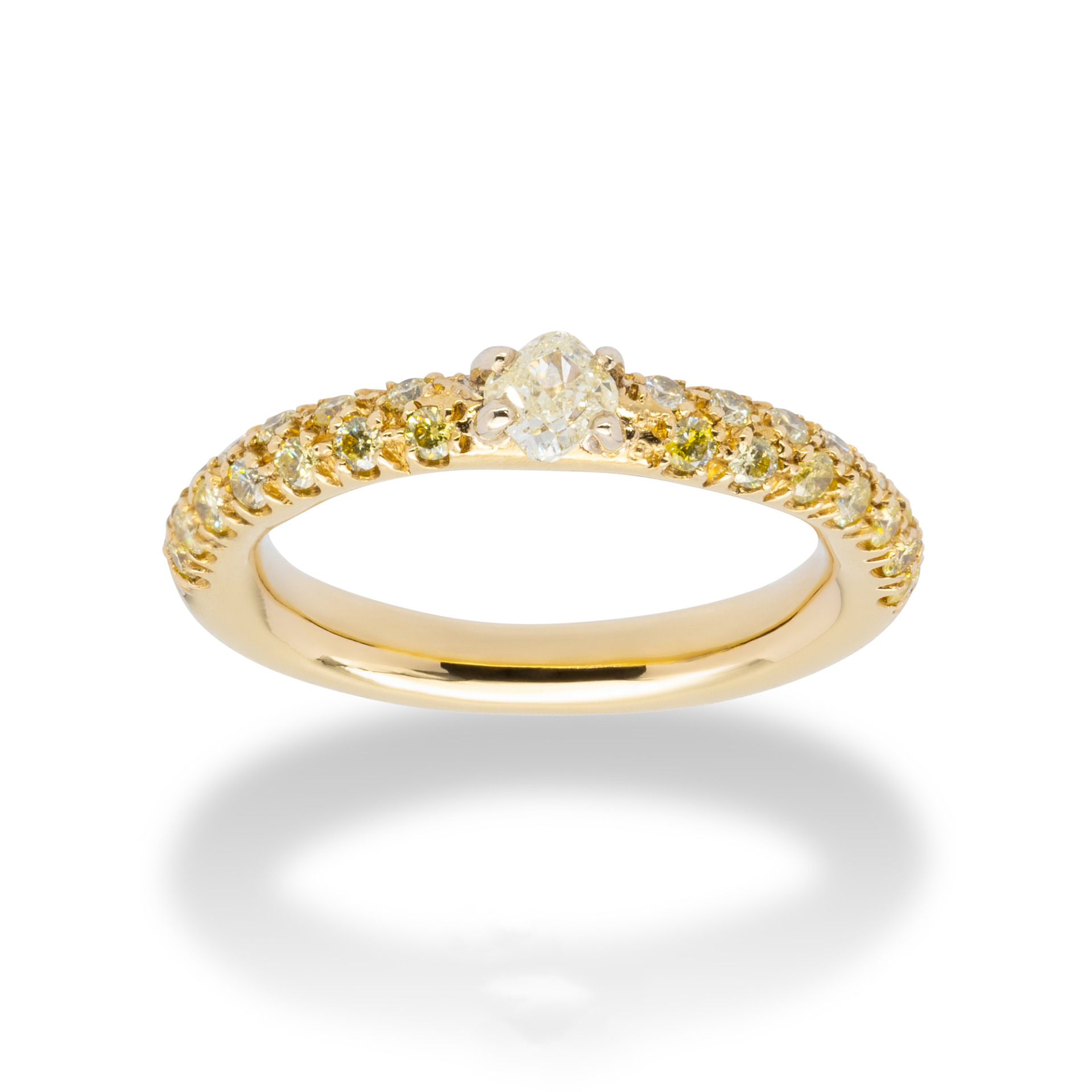 d'Avossa Ring 18kt yellow gold with a pavé of fancy yellow natural diamonds and a central fancy natural diamond (4)