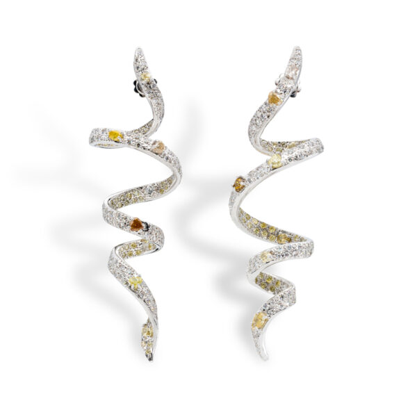d'Avossa Earrings, 18kt White Gold, with Fancy and White Diamonds