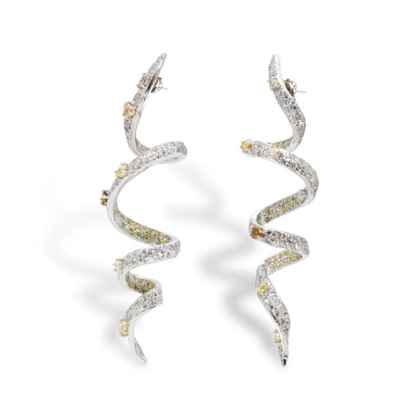 d'Avossa Earrings, 18kt White Gold, with Fancy and White Diamonds
