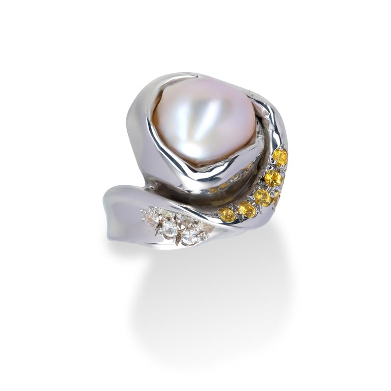 d'Avossa Ring from Rêves d'Argent Collection with Natural Pearl and Sapphires (5)